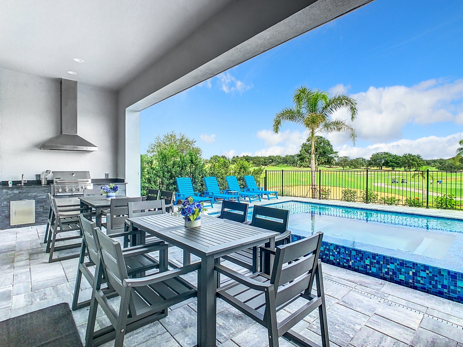 8 bedroom Vacation home close to Disney sleeps 24 various Dates Now- June 2025