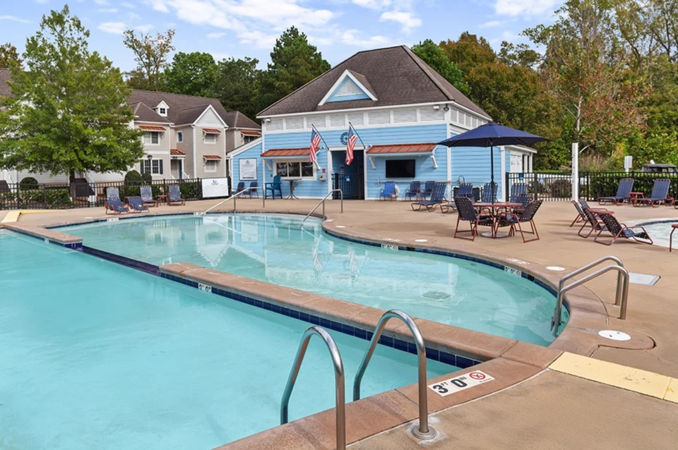 Nov 27-Dec 4~King’s Creek Plantation~Williamsburg 2BR~Busch Gard~NO RESORT FEES