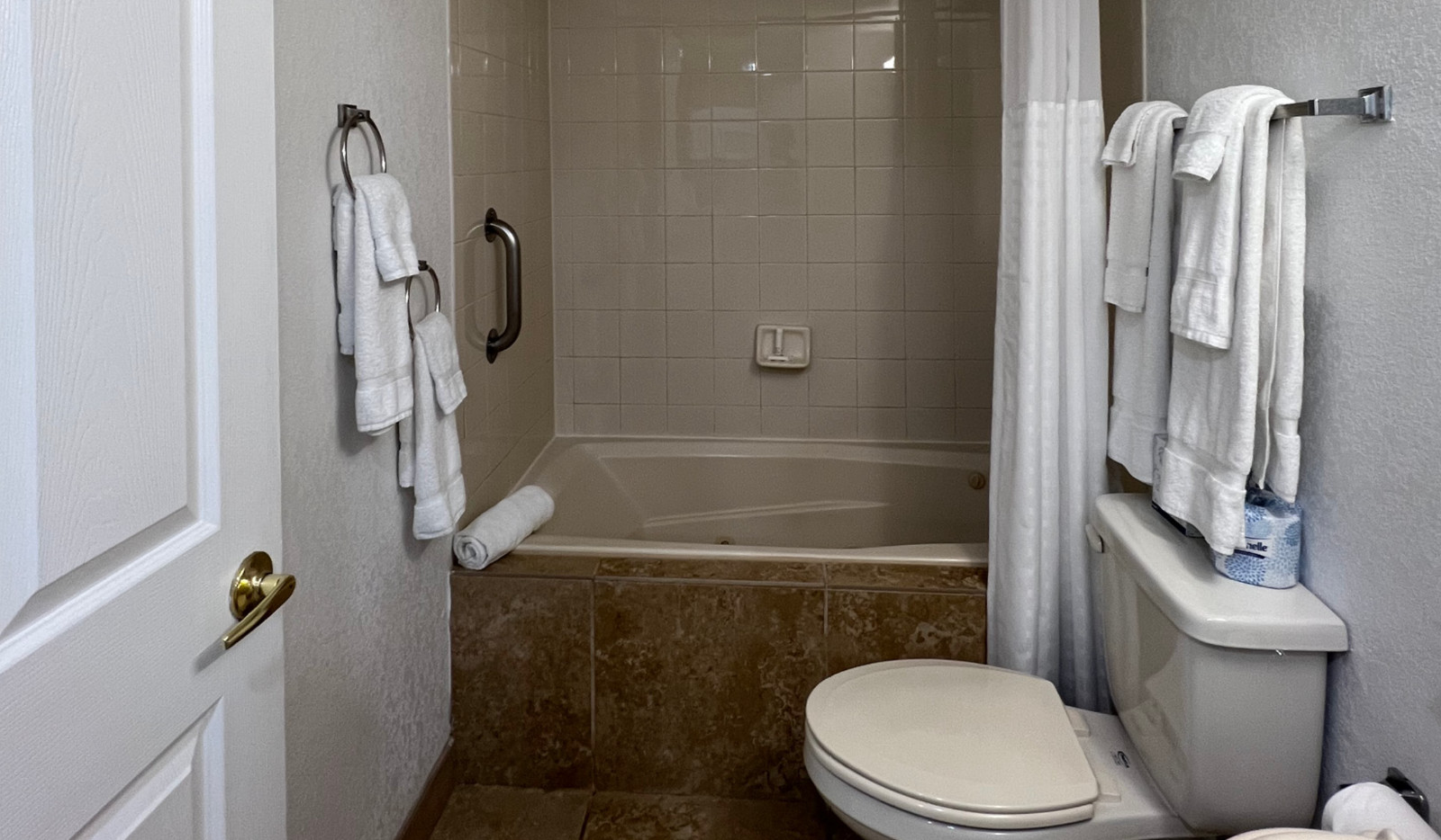 Star Island Resort ~ Mini Suite Sleeps 4 ~ 7Nts SEP/OCT/NOV/DEC/JAN/FEB 2024/25