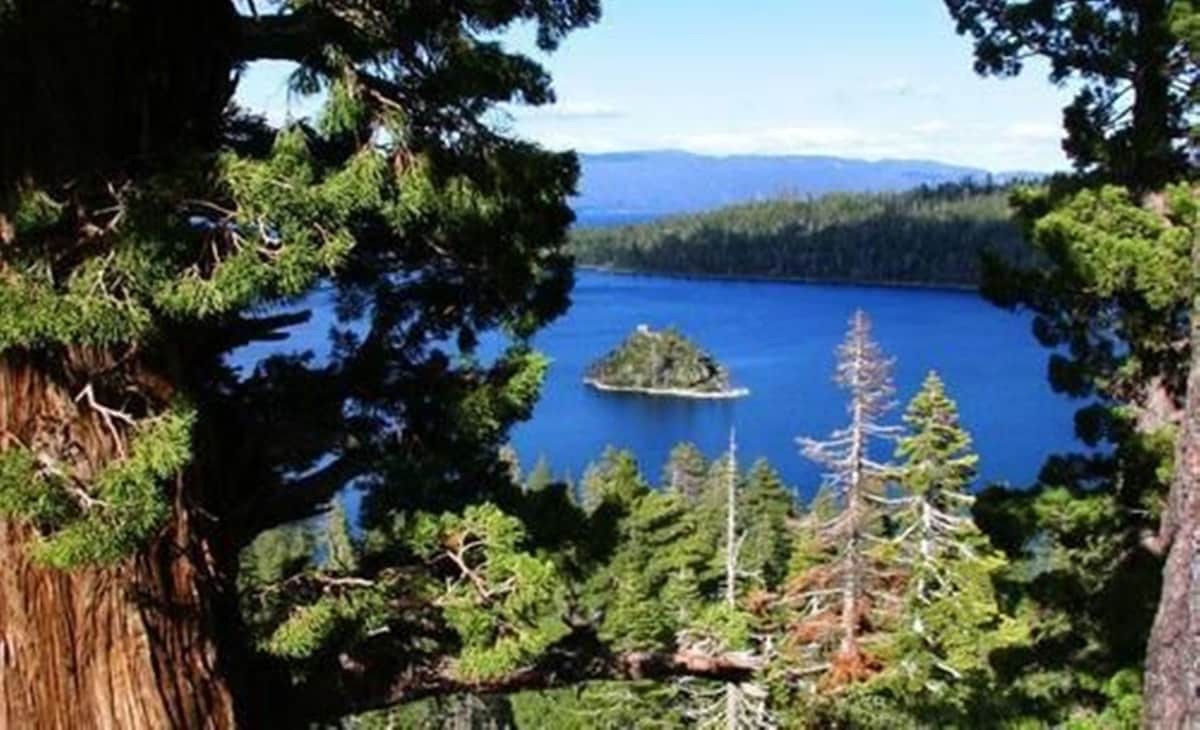 LAKETAHOE !Sleeps 6, living, dining,kitchen between Lake-slopes, near all!6/7-13
