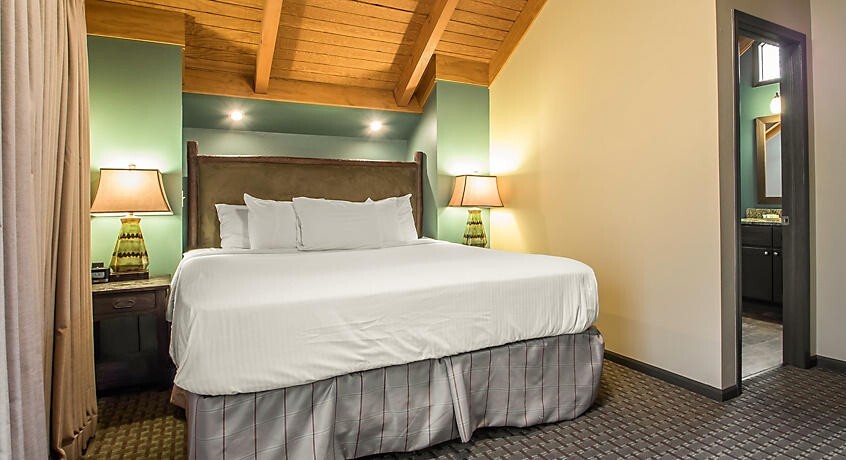 CHRISTMAS MOUNTAIN, WISCONSIN DELLS, 1 BEDROOM TOWNHOUSE, SLEEPS 4, AUGUST 3-5