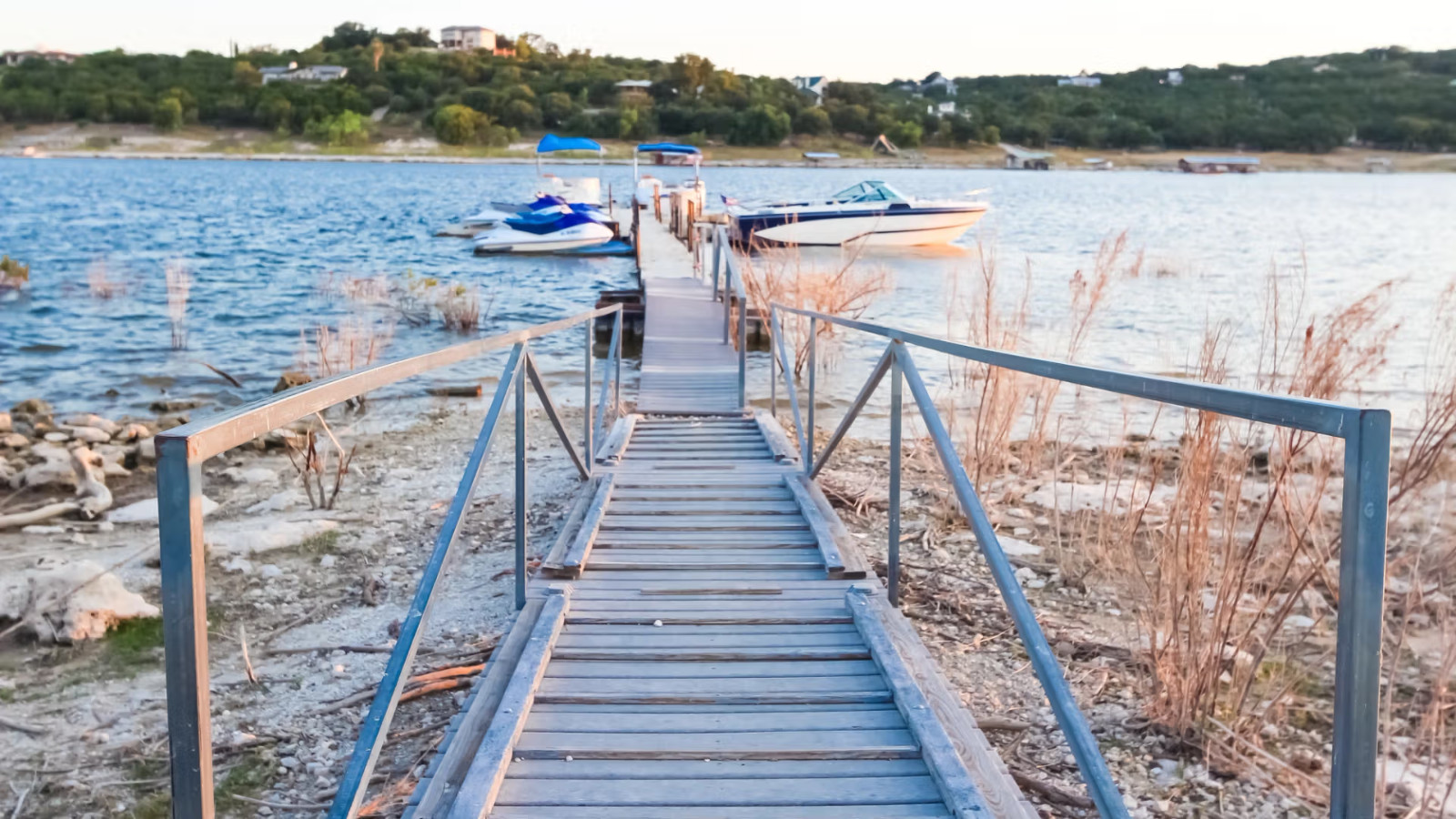 The Shores at Lake Travis ~TX~ 2BR/Sleeps 6 ~ 7Nts SEPT/OCT/NOV/DEC/JAN 2025/26