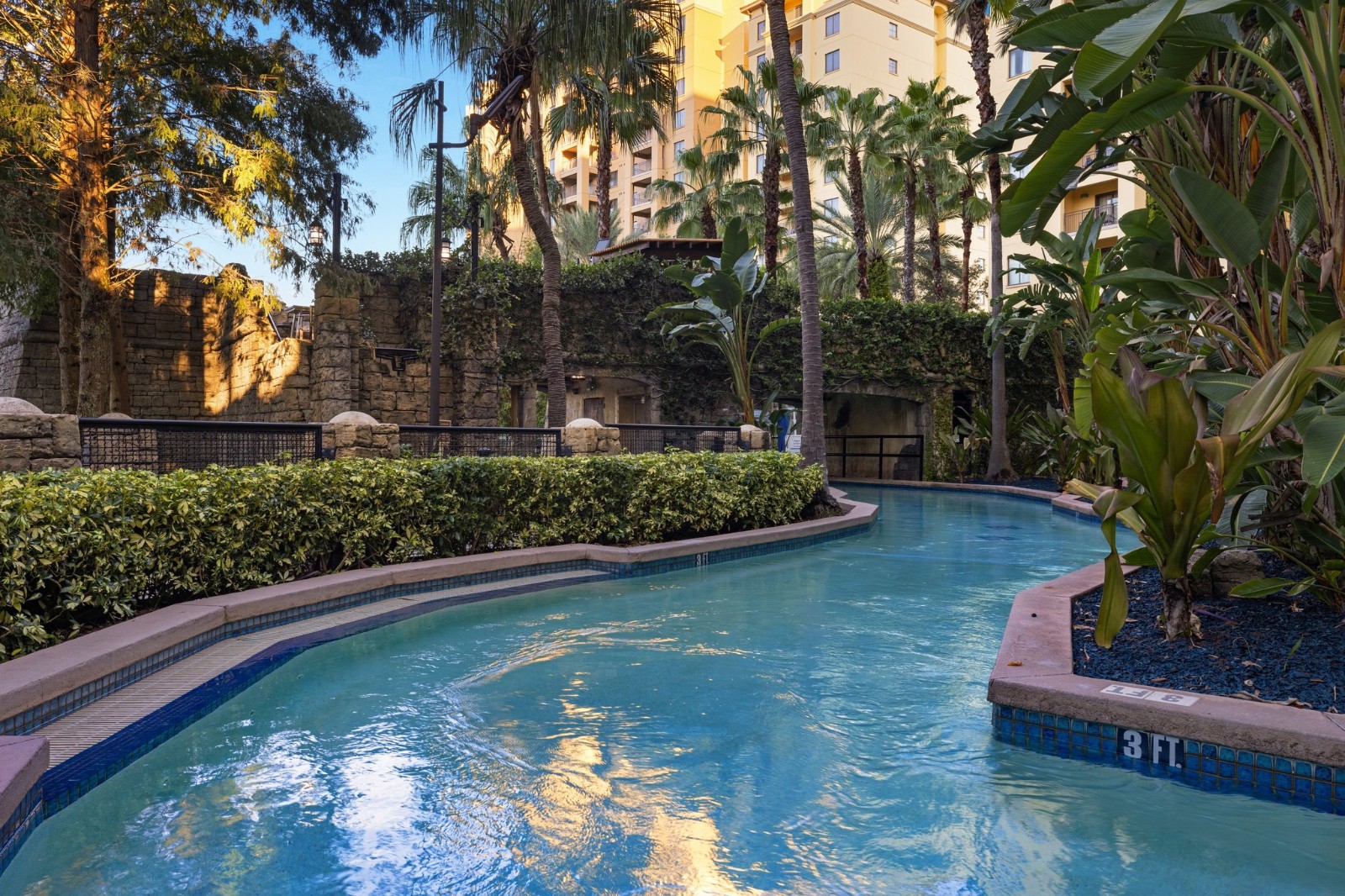 WYNDHAM BONNET CREEK ORLANDO (2) BEDROOM DELUXE CONDO July 12-16 – 4 NIGHTS