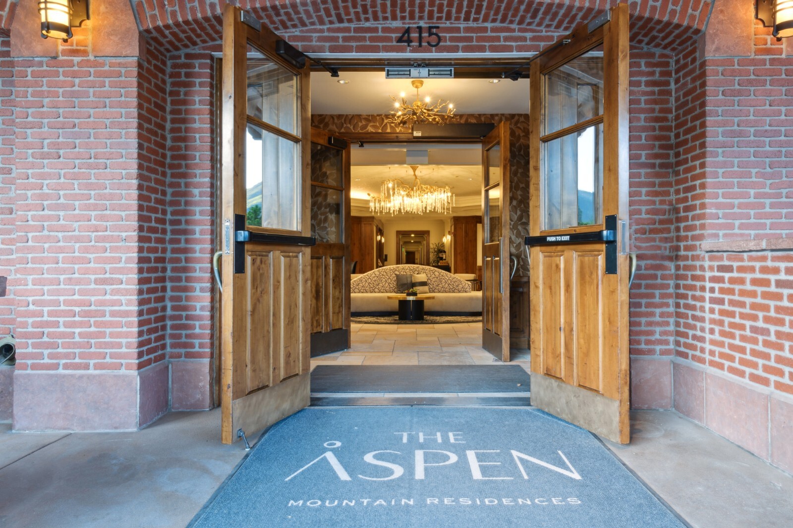 Aspen Mountain Residences 1 BR Condo Rental – Nov 28 – Dec 5, 2026 SKI WEEK!