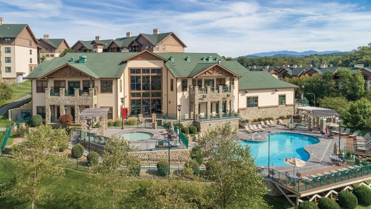 SUMMER VACATION July 5 to 10: 2BR Condo for 8 @ Wyndham Smoky Mountains Resort