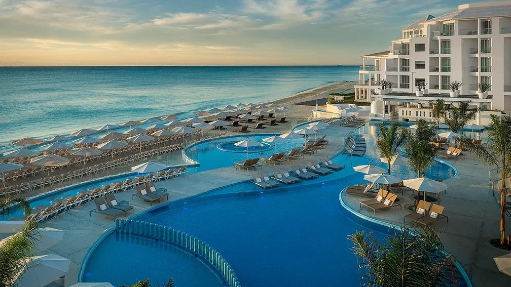 Palace Resorts VIP All-Inclusive Vacation: Cancun, Jamaica or Los Cabos