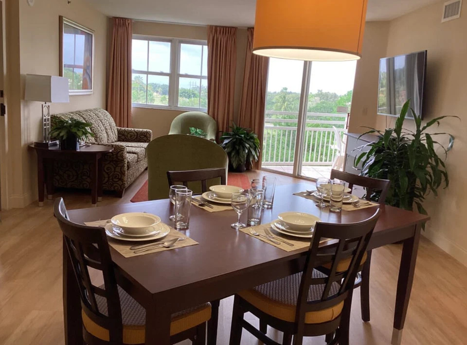 NOV DEC WEEKS~Vacation Village at Bonaventure ~South FL~2 BR CONDO