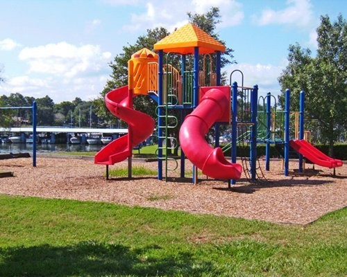 July 4 Lake Conroe Condo Houston World Cup America 250 Sleeps 4
