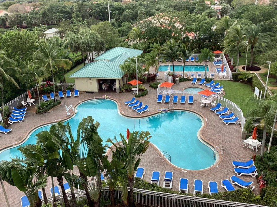 NOV DEC WEEKS~Vacation Village at Bonaventure ~South FL~2 BR CONDO