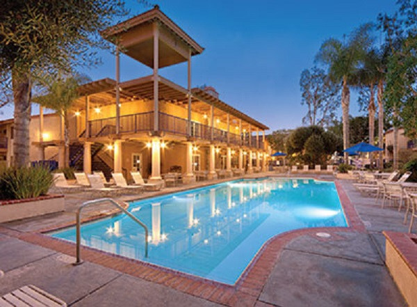 CHRISTMAS @ Worldmark Anaheim-Dolphins Cove, CA: 12/19/26-12/26/26 DISNEYLAND!