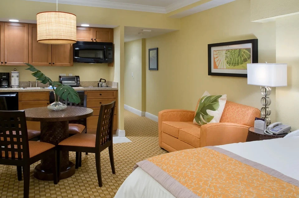 August weeks~ Holiday Inn Club Orange Lake Resort -~STUD/SLPS 4~PRICE FOR WEEK