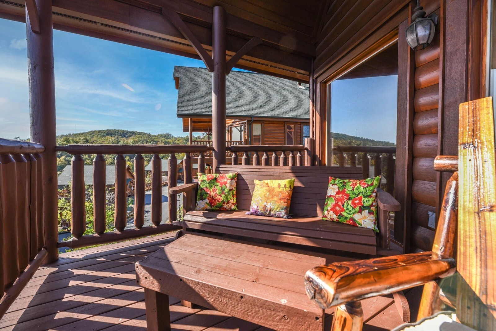 Nothin But Views Sevierville Cabin Rental, 2 beds 2 bath, gorgeous mountain view