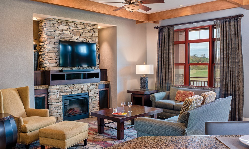 Aug 10-12: 2BR Prez Condo for 8 @ Wyndham Great Smokies Lodge Wilderness + SOAKY