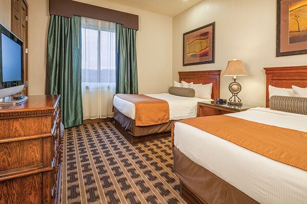 Wyndham Glacier Canyon Wilderness Waterpark- Aug 21-24 -3 bedroom presidential