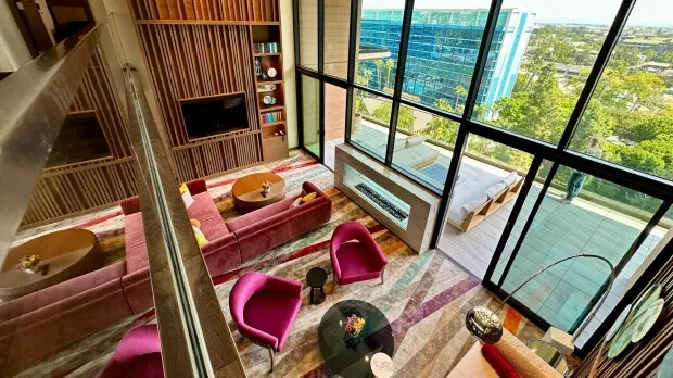 Disneyland Hotel Villas Anaheim ANY 4 Nights ANY YEAR DISNEY STUDIO Lodging