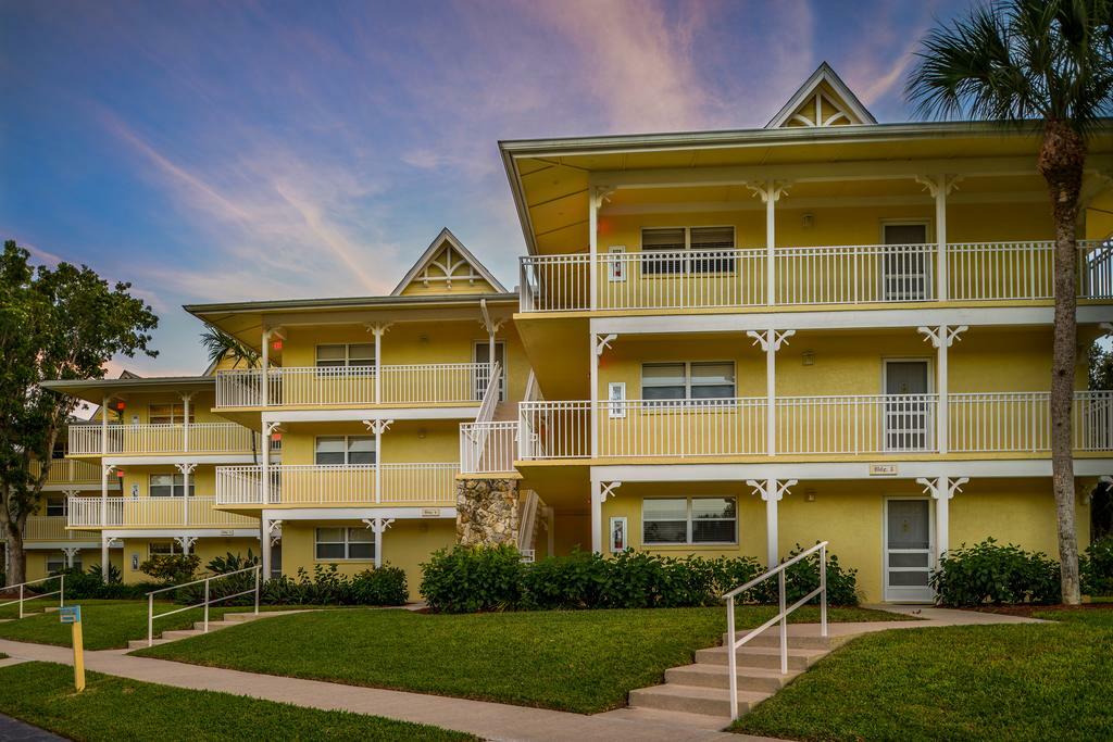 2BR Condo Naples Charter Club on Naples Bay – Old Naples – See 3 Weeks Open 2023