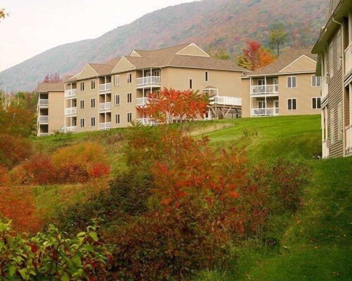 VACATION VILLAGE IN THE BERKSHIRES FREE 2026! TIMESHARE HANCOCK MASSACHUSETTS