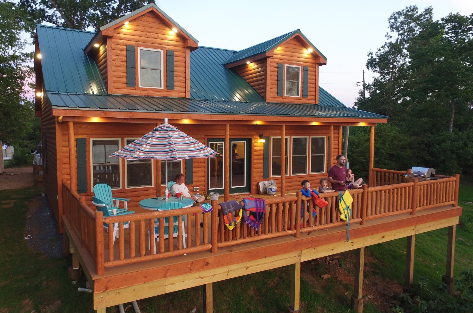 Toledo Bend Lake Cabin – Lakefront, incredible sunsets, fishing, water sports