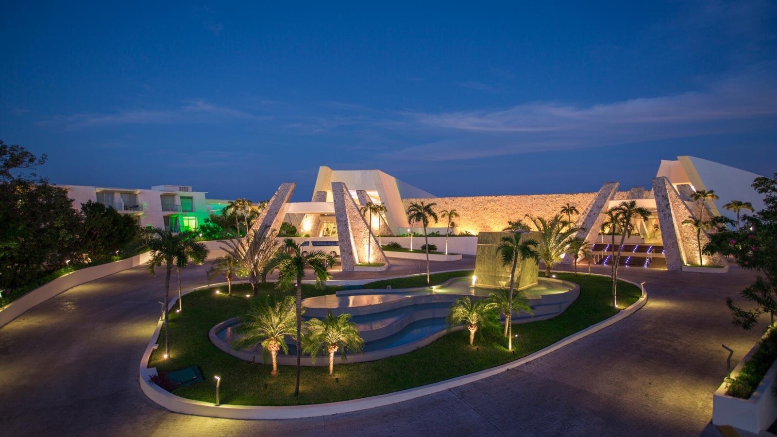 All Inclusive Resort Vacation – Grand Sirenis Riviera Maya – 2 adults / 7 nights