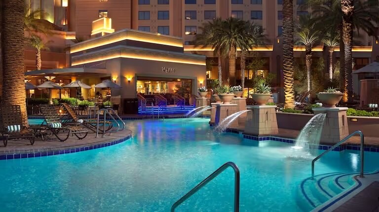 The Boulevard timeshare rental Las Vegas F1 Race 3 night studio