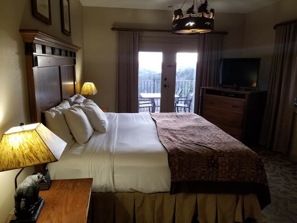 AUG 16-21 (6Days/5n)Summer @ Big Cedar Wilderness 1BR Lodge sleeps up 4
