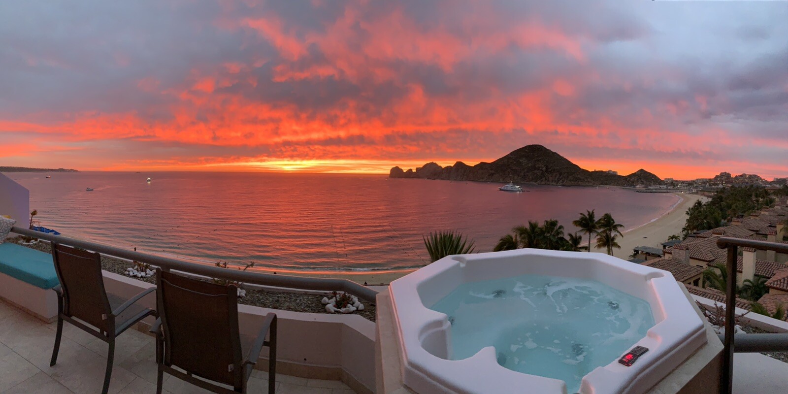 Corazon Cabo BEST 1 Bed/2 Bath Top Floor Penthouse Medano Beach Front