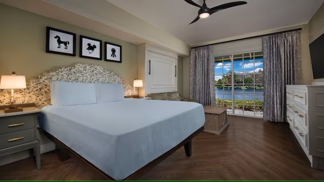 Disney Saratoga Springs 7 nights in a 2-bedroom 30 Oct – 6 Nov 2026