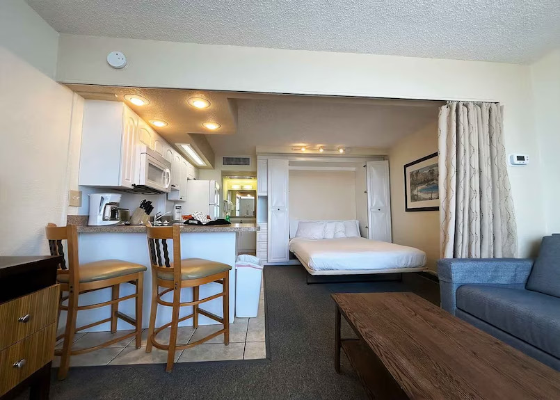 One Week Ormond Beach Fl Outrigger August 8-August 15 Vacation 1 hour to Disney