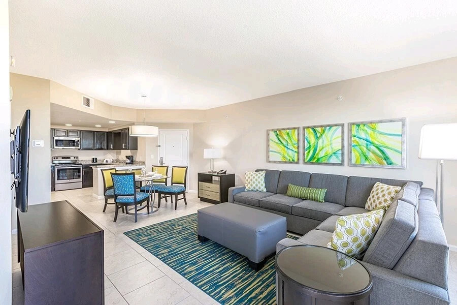 PRICE IS PER WEEK!~Vacation Village at Parkway Resort ~ORLANDO~Pt.KITCH SLPS 4