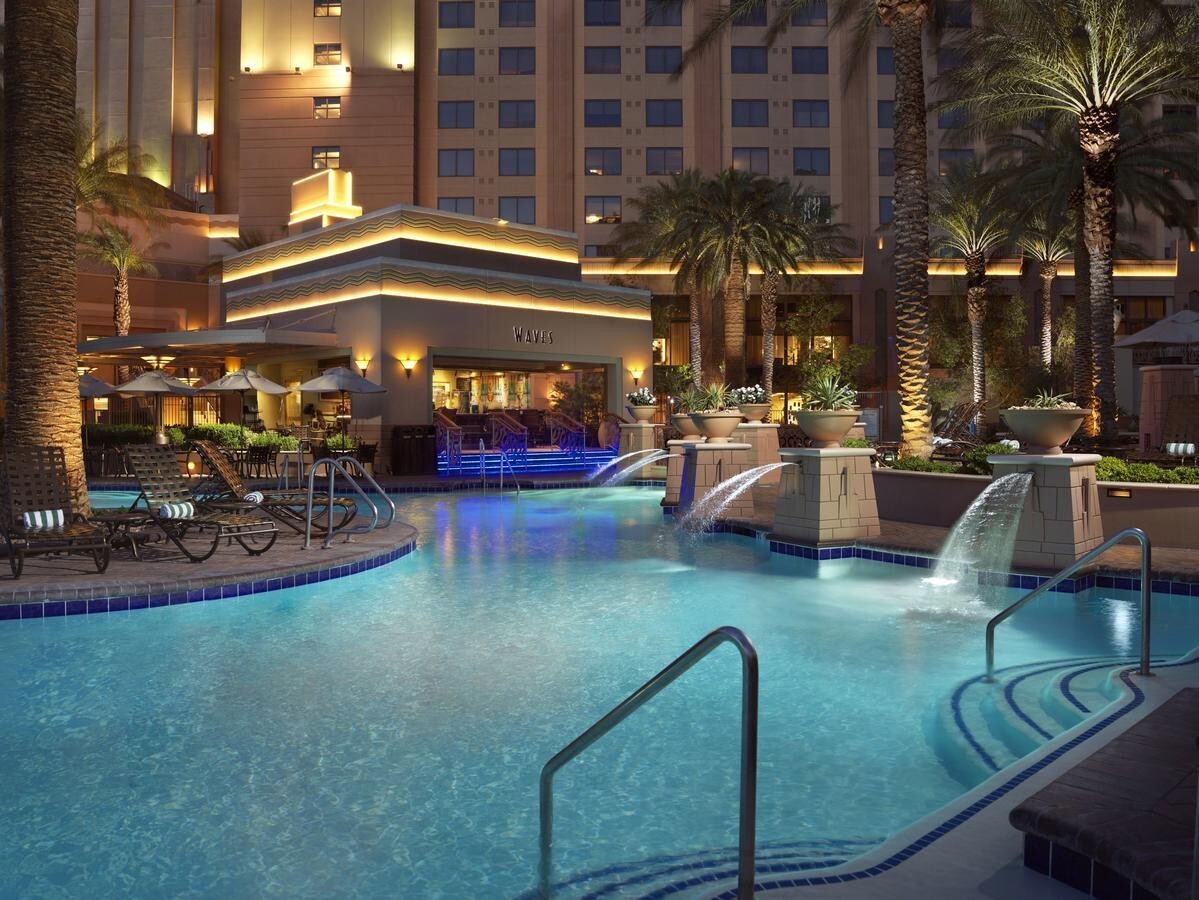 HILTON GRAND VACATIONS ON THE BOULEVARD – 1BR SELECT DATES