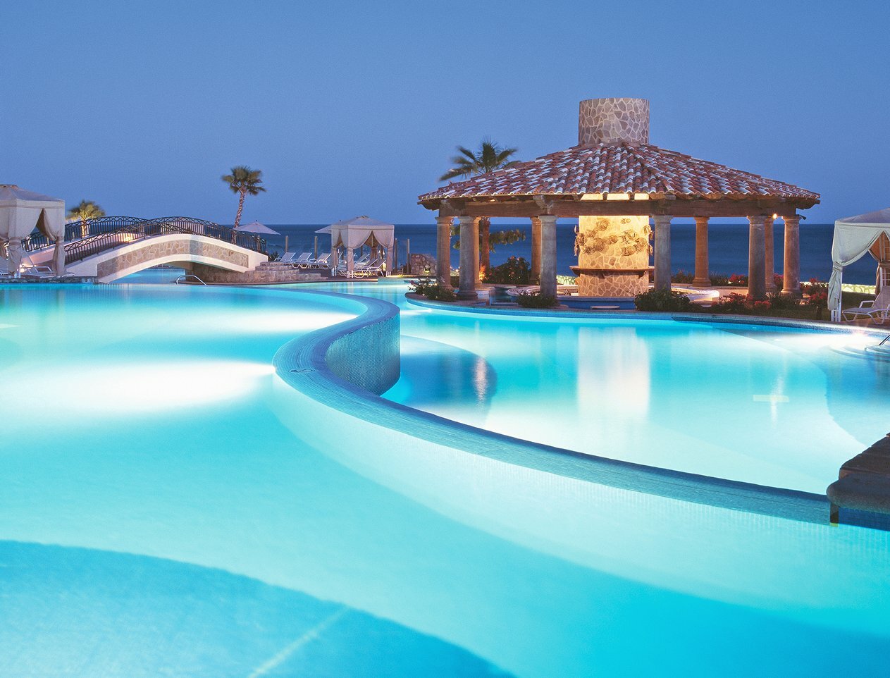 Pueblo Bonito Resort At Sunset Beach – 1 & 2 Bedrooms – Daily & Weekly rentals