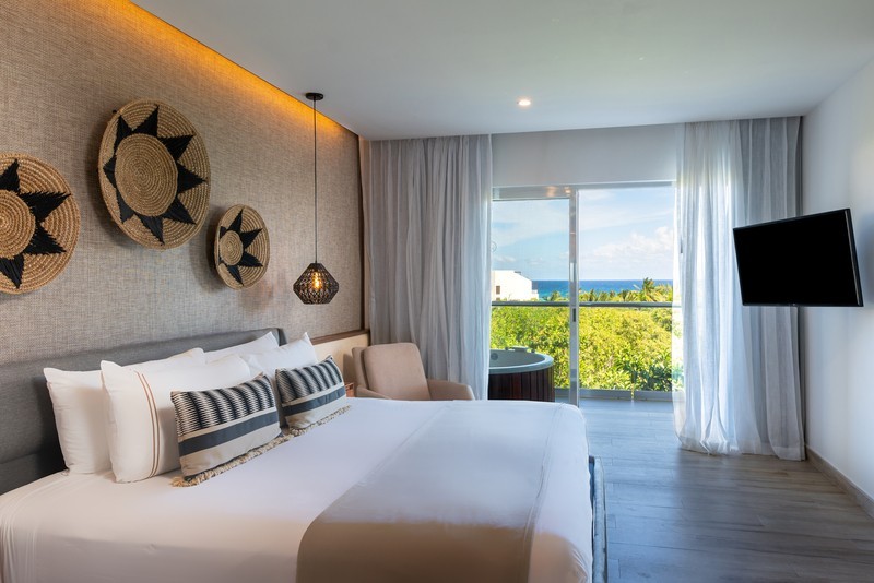 The Fives Beach Resort Playa Del Carmen / Book With My Membership / Save