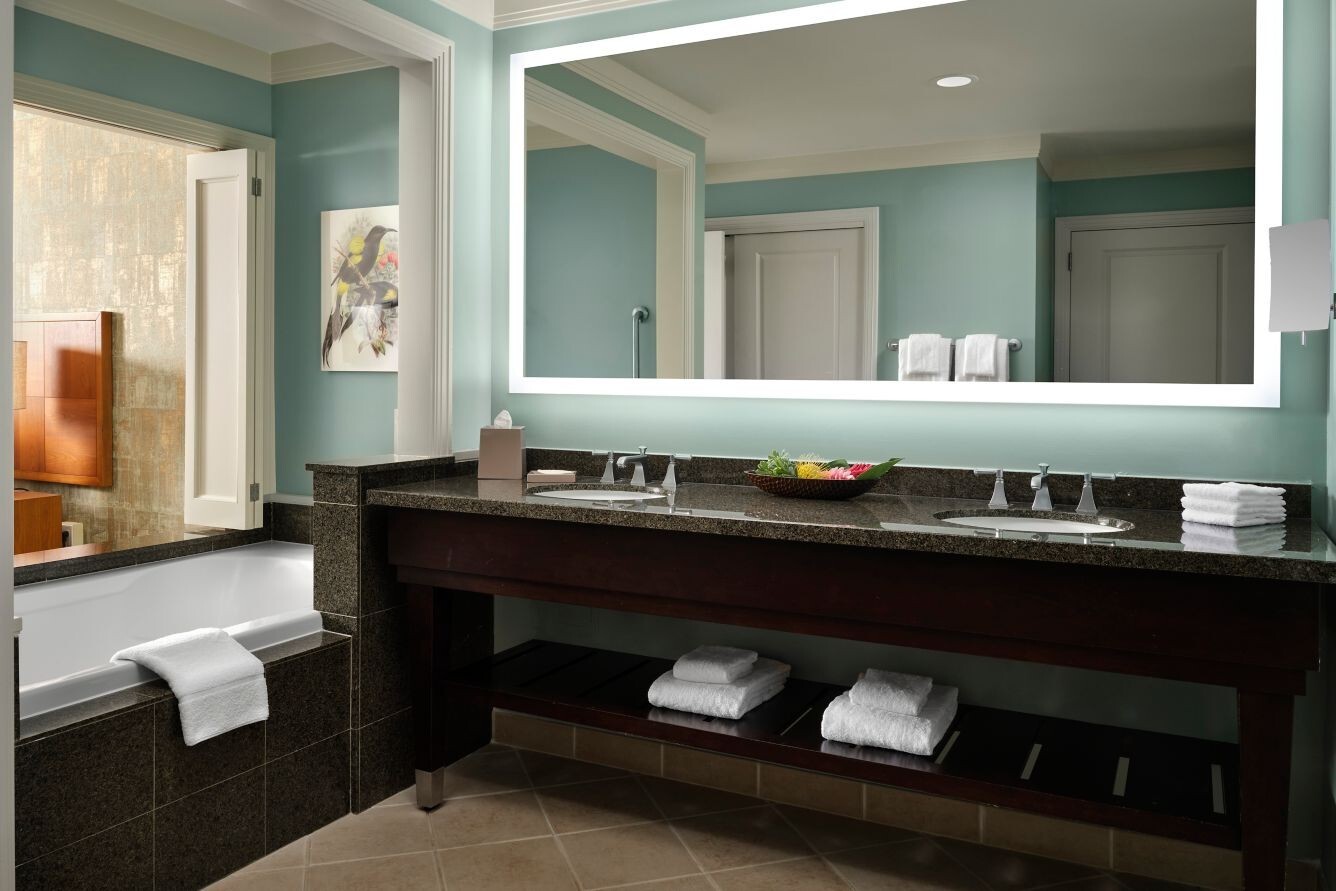Marriott Westin Ka’anapali Ocean Resort Villas Maui 2 BR 5 Nights ANY YEAR Hotel