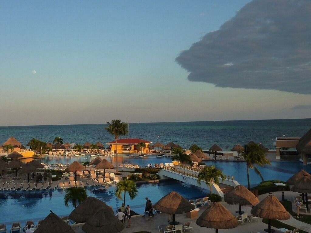 Moon Palace Grand, Beach Palace, Le Blanc, Cancun, Jamaica, Maldives, Europe