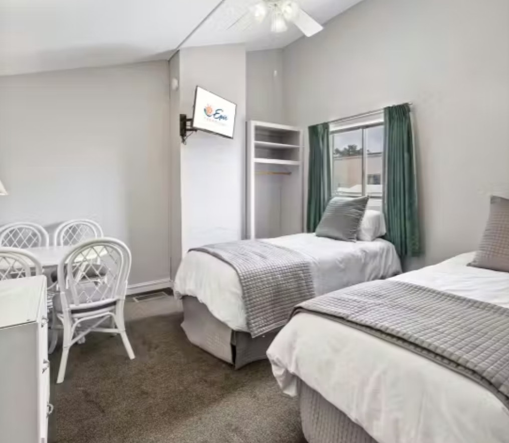 Hilton Head Island 1 Bedroom Plus Loft Villa Vacation Rental, Sleeps 6, 1 Bath