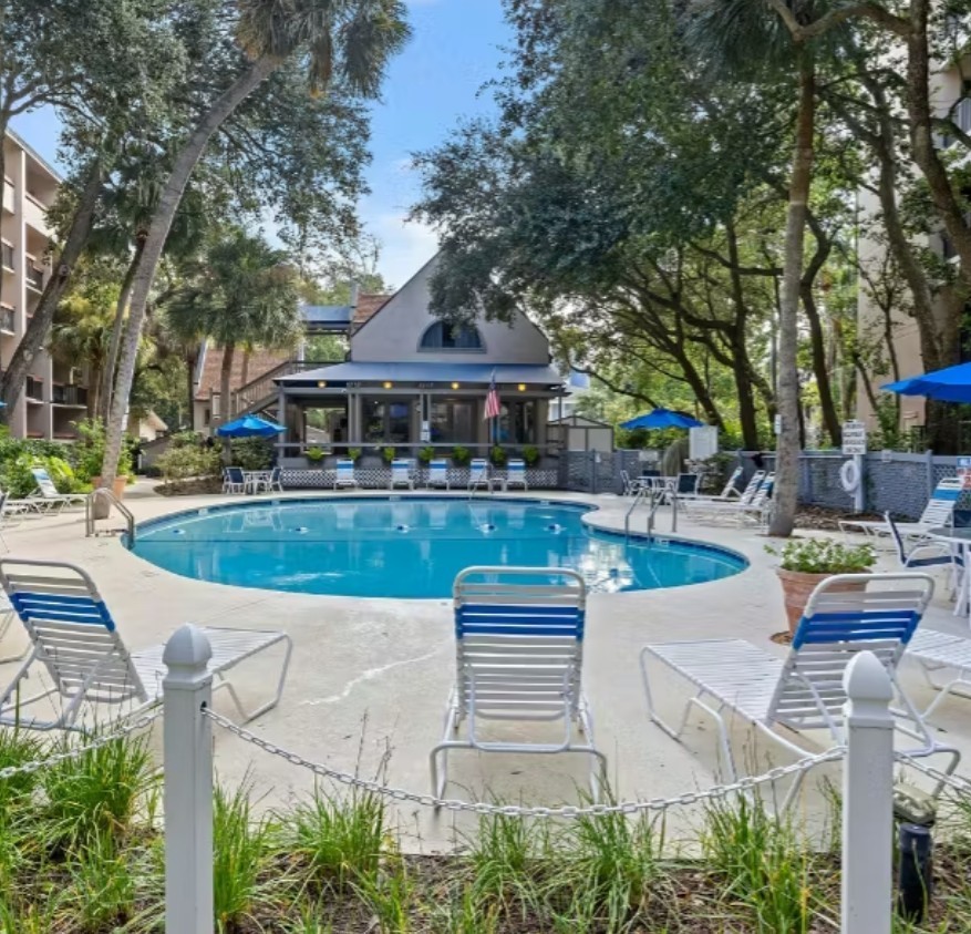 Hilton Head Island 1 Bedroom Plus Loft Villa Vacation Rental, Sleeps 6, 1 Bath