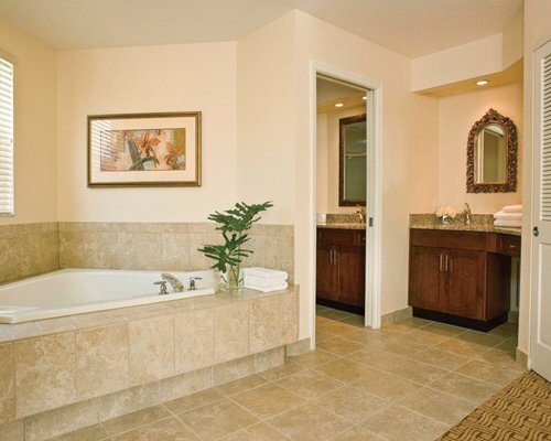 Sheraton Vistana Resort Disney World Universal Studio – 7 Nights
