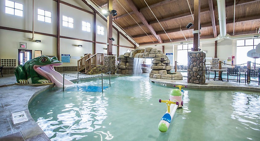 CHRISTMAS MOUNTAIN, WISCONSIN DELLS, 1 BEDROOM TOWNHOUSE, SLEEPS 4, AUGUST 3-5