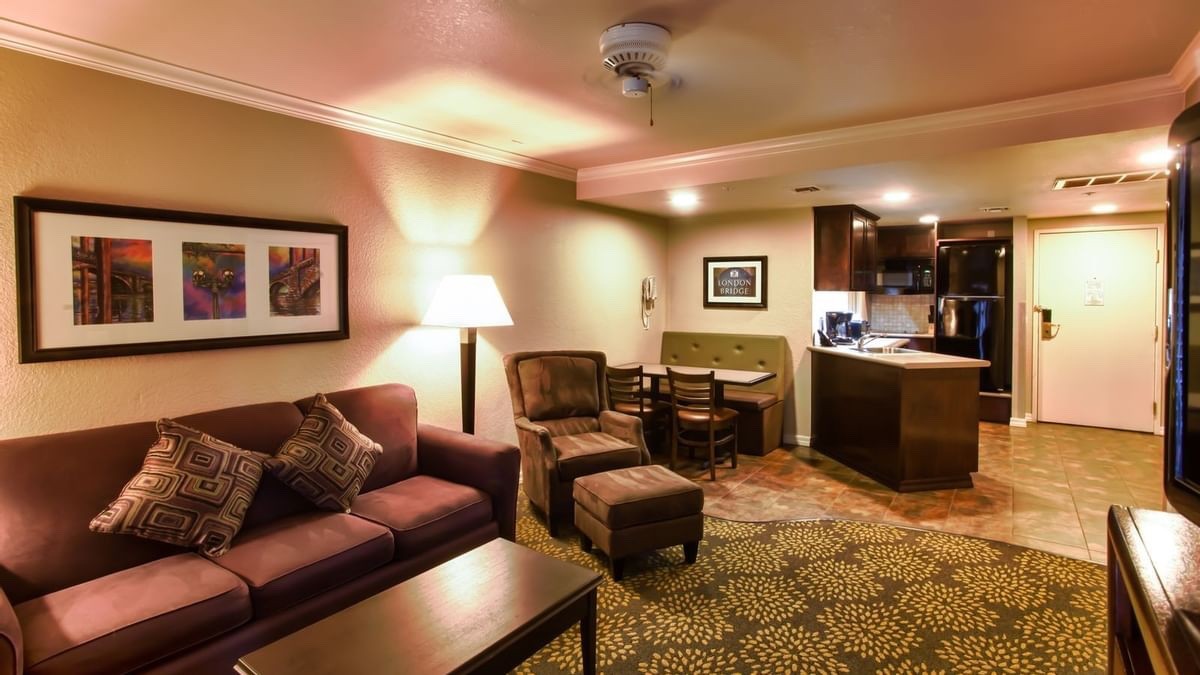 London Bridge Resort – Lake Havasu City, 2 BR/2Bath, 7 Night Dec 19-26, Sleeps 6