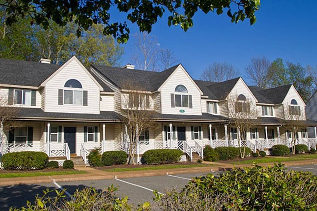 The Historic Powhatan Resort Williamsburg VA Condo 2 bdrm Jul July Aug Sep Sept