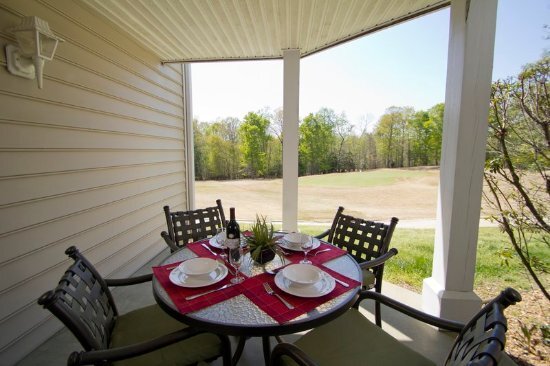OCT 30-NOV 6~WKS~GREENSPRINGS RESOR~Williamsburg, Busch Gdns~PRICE PER WEEK!!