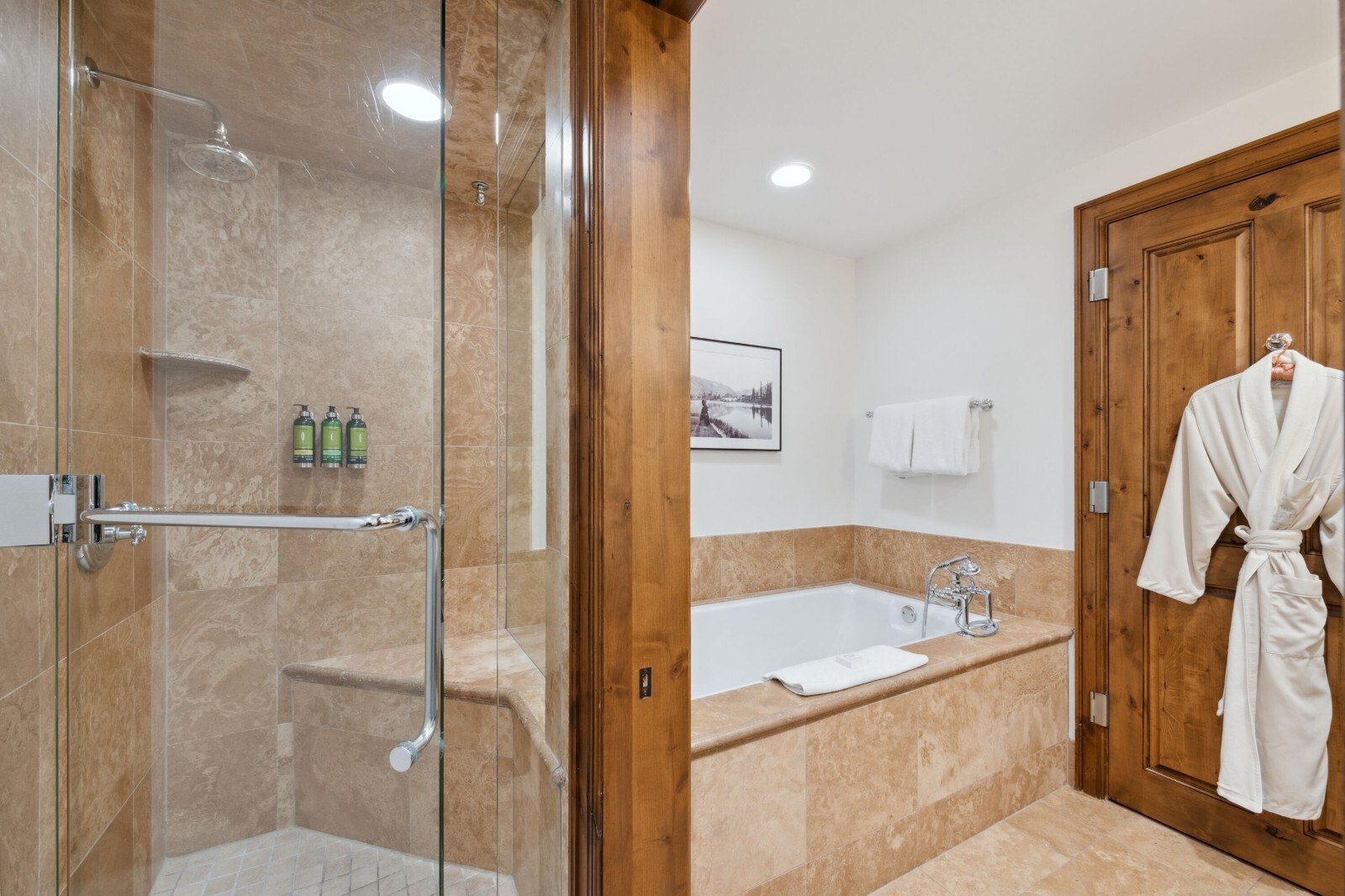 Aspen Mountain Residences 2 BR Condo Rental – Nov 28 – Dec 5, 2026 Prime skiing!