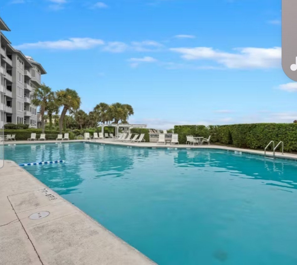 Hilton Head Island 1 Bedroom Plus Loft Villa Vacation Rental, Sleeps 6, 1 Bath