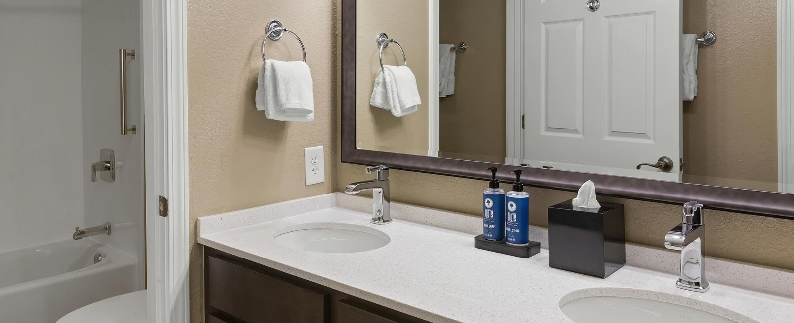 Wyndham Smoky Mountains Sevierville 2 Bedroom Deluxe 5 nights August 30-Sept 4