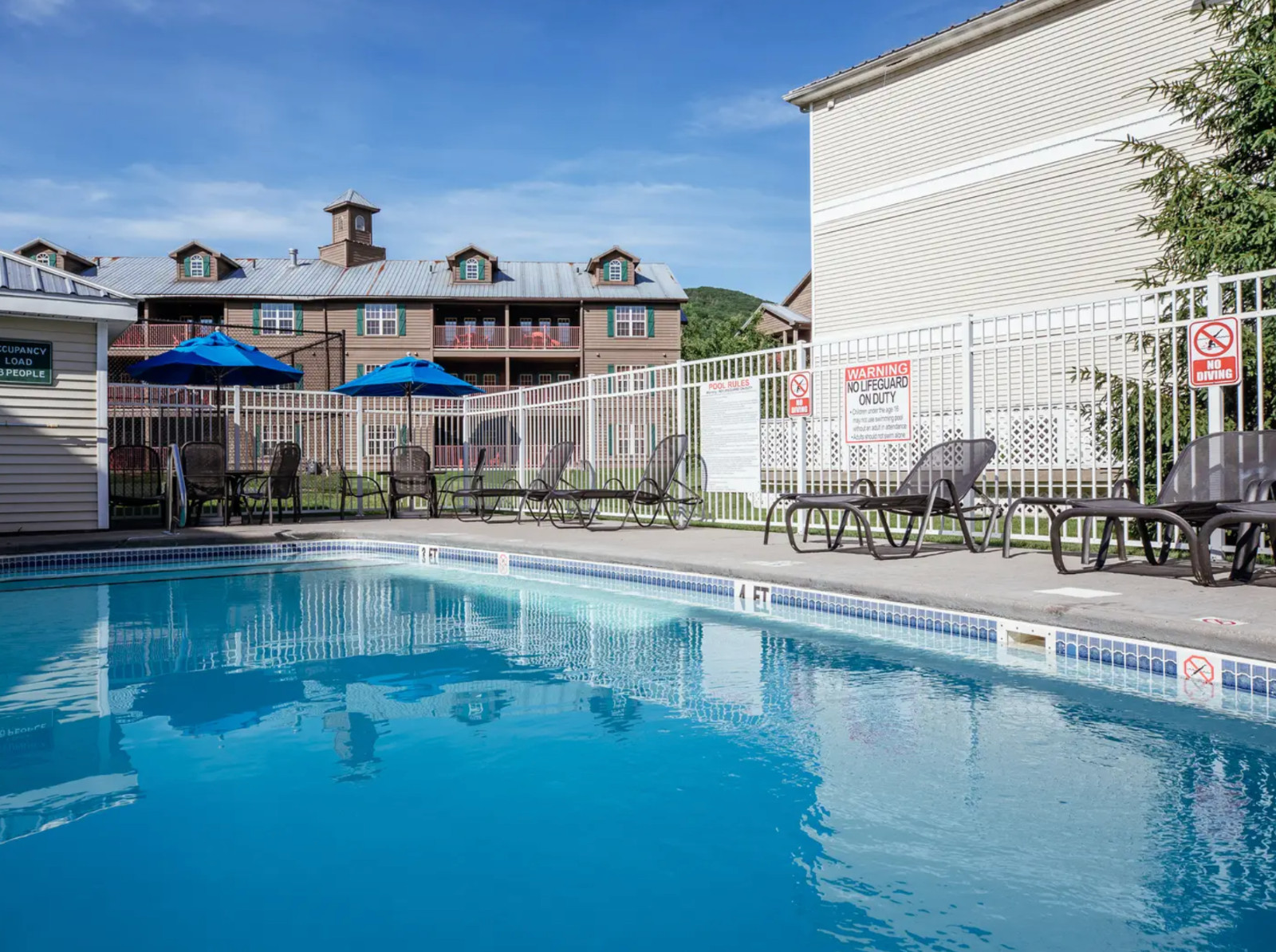 Oak n’ Spruce Resort ~ MA ~ 2BR Sleeps 6 ~ 7Nts JAN/FEB/MAR 2025/2026