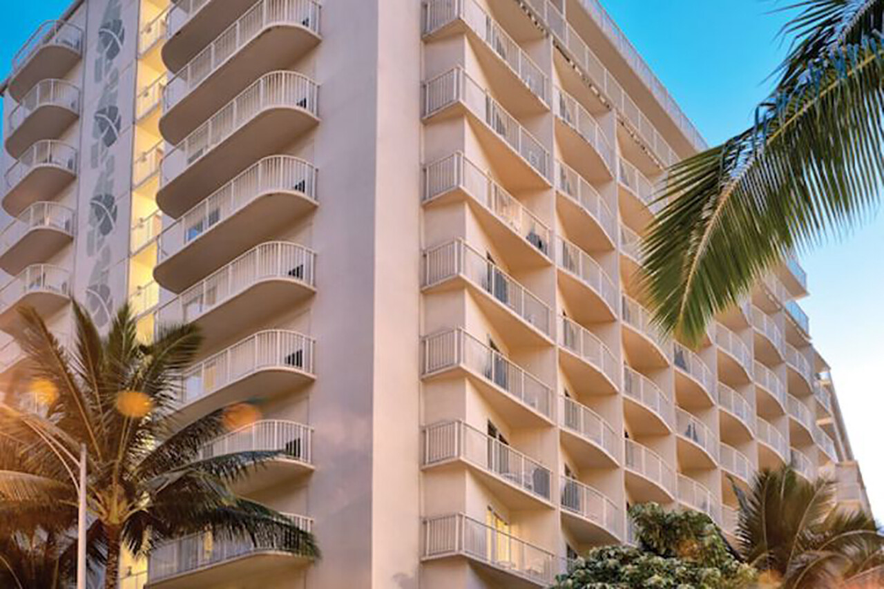 Club Wyndham at Waikiki Beach Walk Honolulu Oahu Hotel ANY 3 Night 2023 2BR