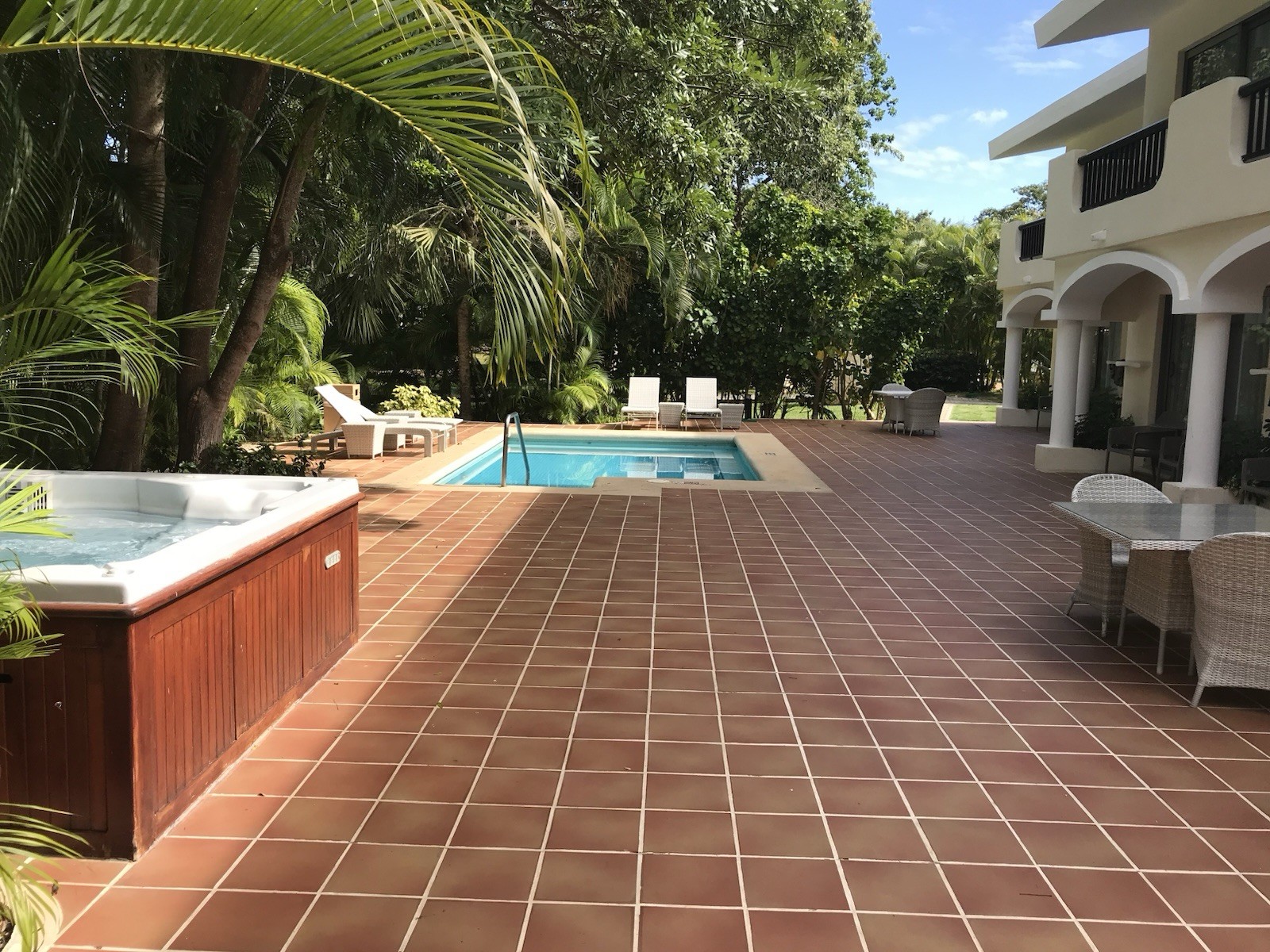 SANDOS Royal Elite Rental