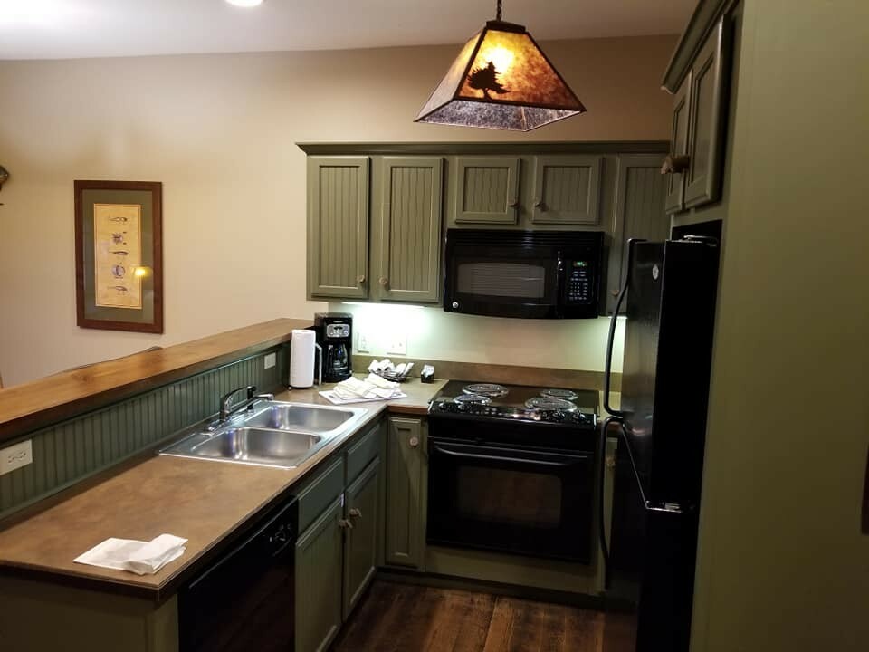 AUG 16-21 (6Days/5n)Summer @ Big Cedar Wilderness 1BR Lodge sleeps up 4