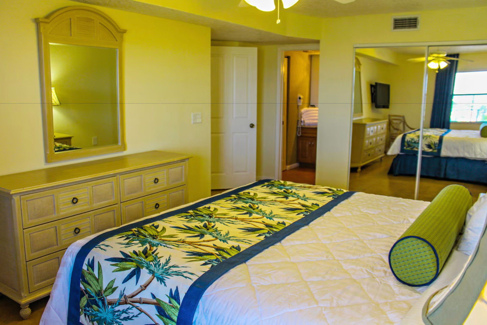 Discovery Beach Resort~Cocoa Beach, FL~2BR/Sleeps 6~7Nt November 21 thru 28 2026
