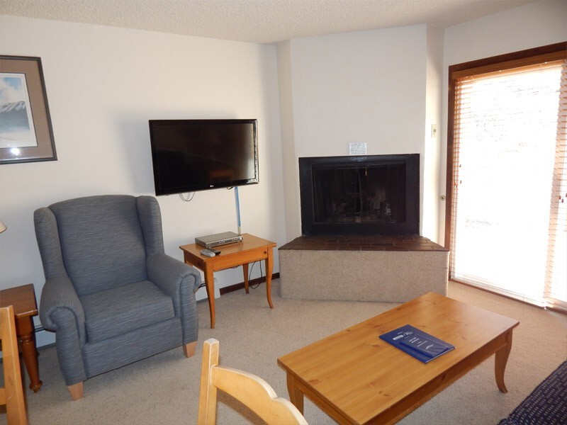 Ski WinterPark, Colorado Condo rental Mar 7-14 (sleeps 8)